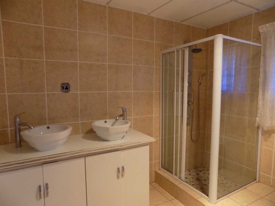 4 Bedroom Property for Sale in Universitas Ridge Free State